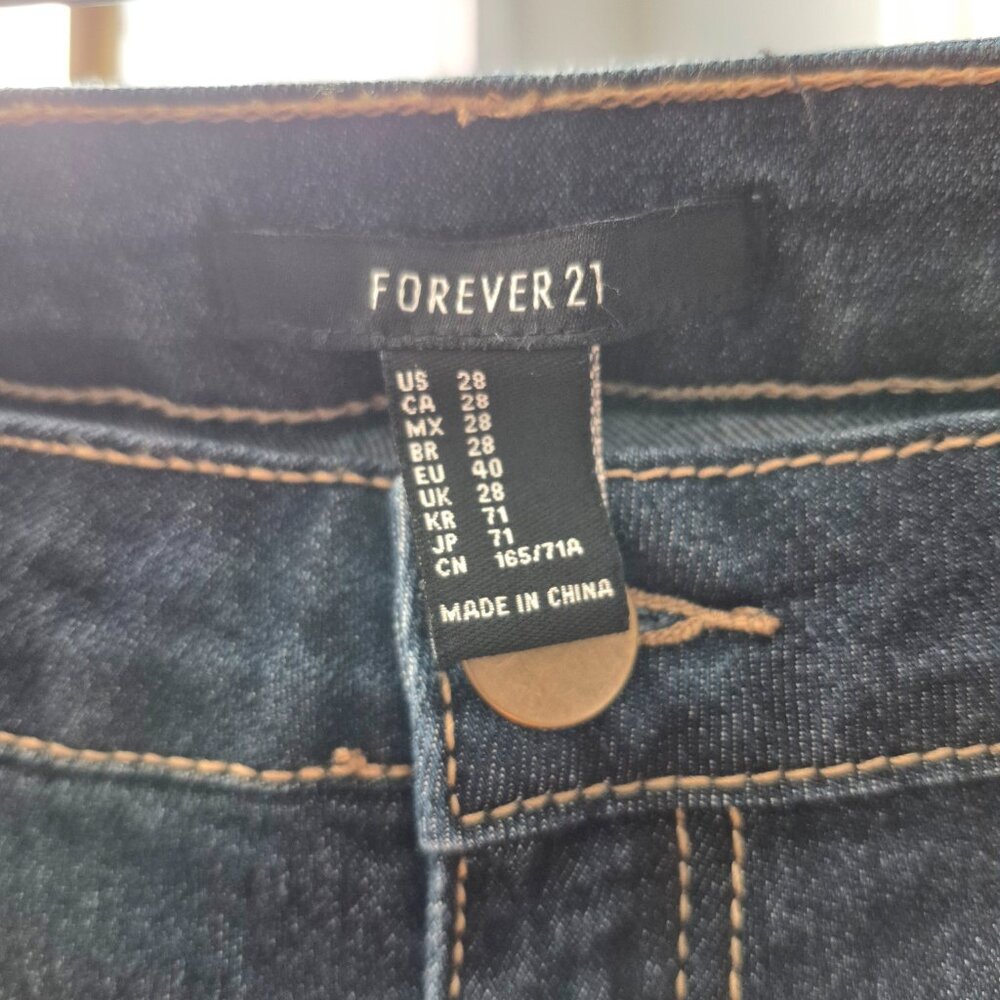 Forever 21 Size 28 Blue Jeans - Picture 3 of 5
